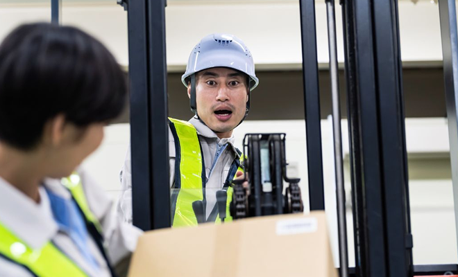 ヒヤリハット事例や発生災害事例をVR教材化し、従業員が自発的に改善策を学べる環境を整備